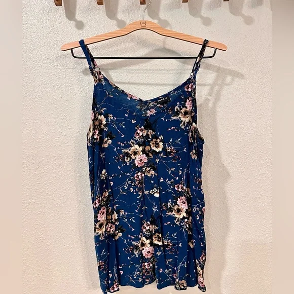 Torrid Sophie Crinkle Gauze Swing Cami - Picture 2 of 7